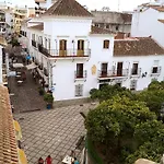 Plaza De Flores By Interhome *