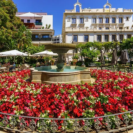 Plaza De Flores By Interhome דירה אסטפונה