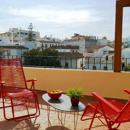 Plaza De Flores By Interhome *