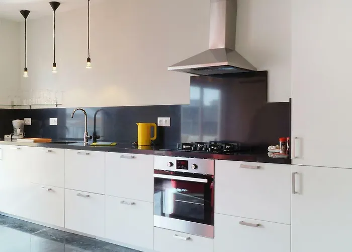 Plaza De Flores By Interhome *